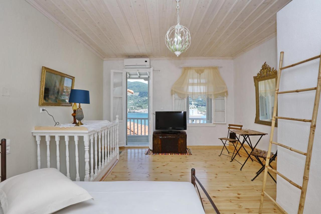 House Of Town Appartement Skopelos Buitenkant foto